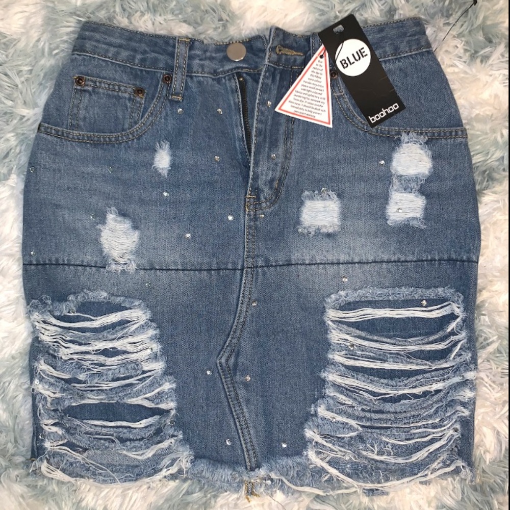 New•Distressed Denim with Rhinestones - Picture 5 of 5